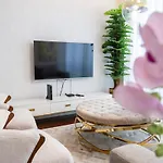 Lux Center Apart-free Park Eu Apartmán