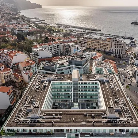 Lux Center Apart-free Park Eu * Funchal (Madeira)