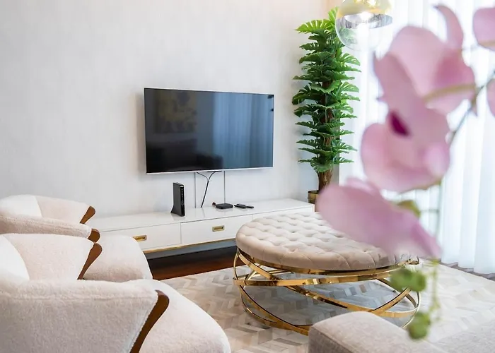 Lux Center Apart-free Park Eu 아파트